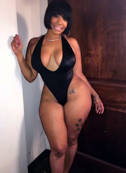 Big ebony ass, cute faces and all sexy..