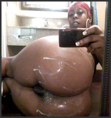 Nude Ebony Selfie Booty - Big naked black booty on selfie and..