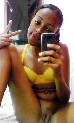 Black teen girldriend nude selfie Nude Ebony Selfies And Black Porn Pictures
